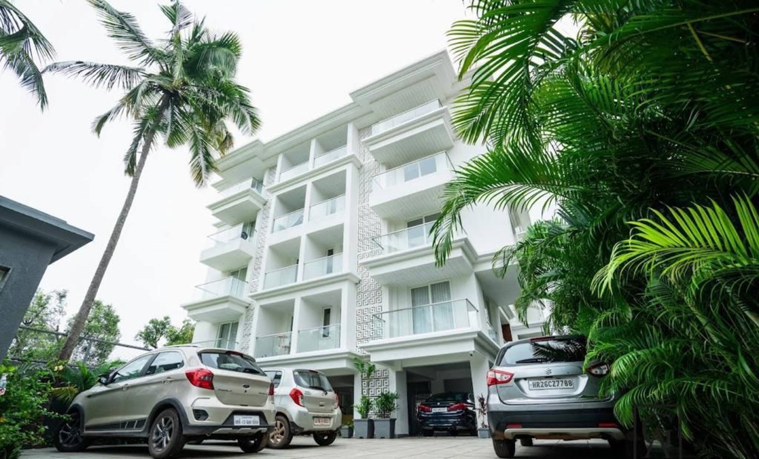 “Amor Luxury Suites w/ Pool, Kitchen, WiFi ,beach 34