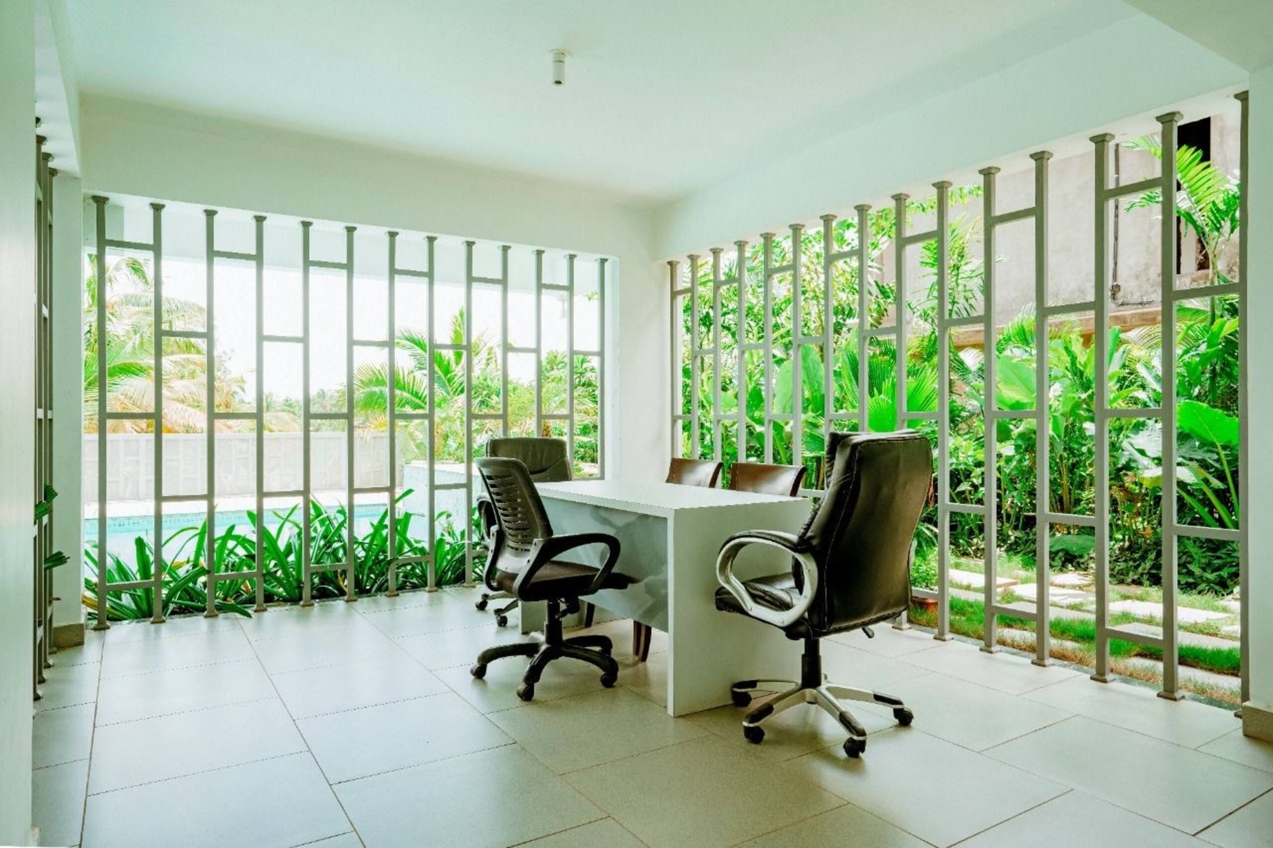 “Amor Luxury Suites w/ Pool, Kitchen, WiFi ,beach 27