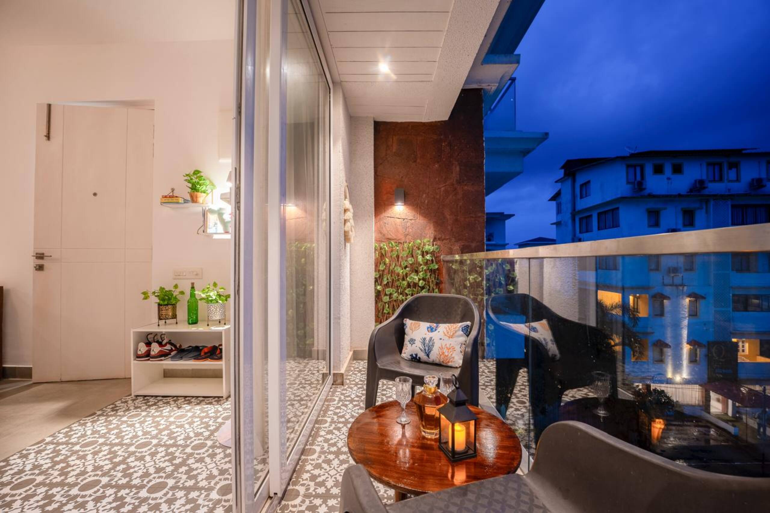 “Amor Luxury Suites w/ Pool, Kitchen, WiFi ,beach 29