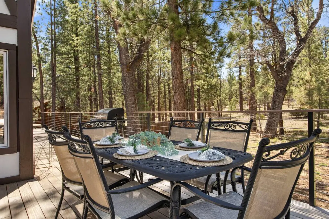 Modern Lodge Near the Ski Slopes, Hot Tub, Games 5