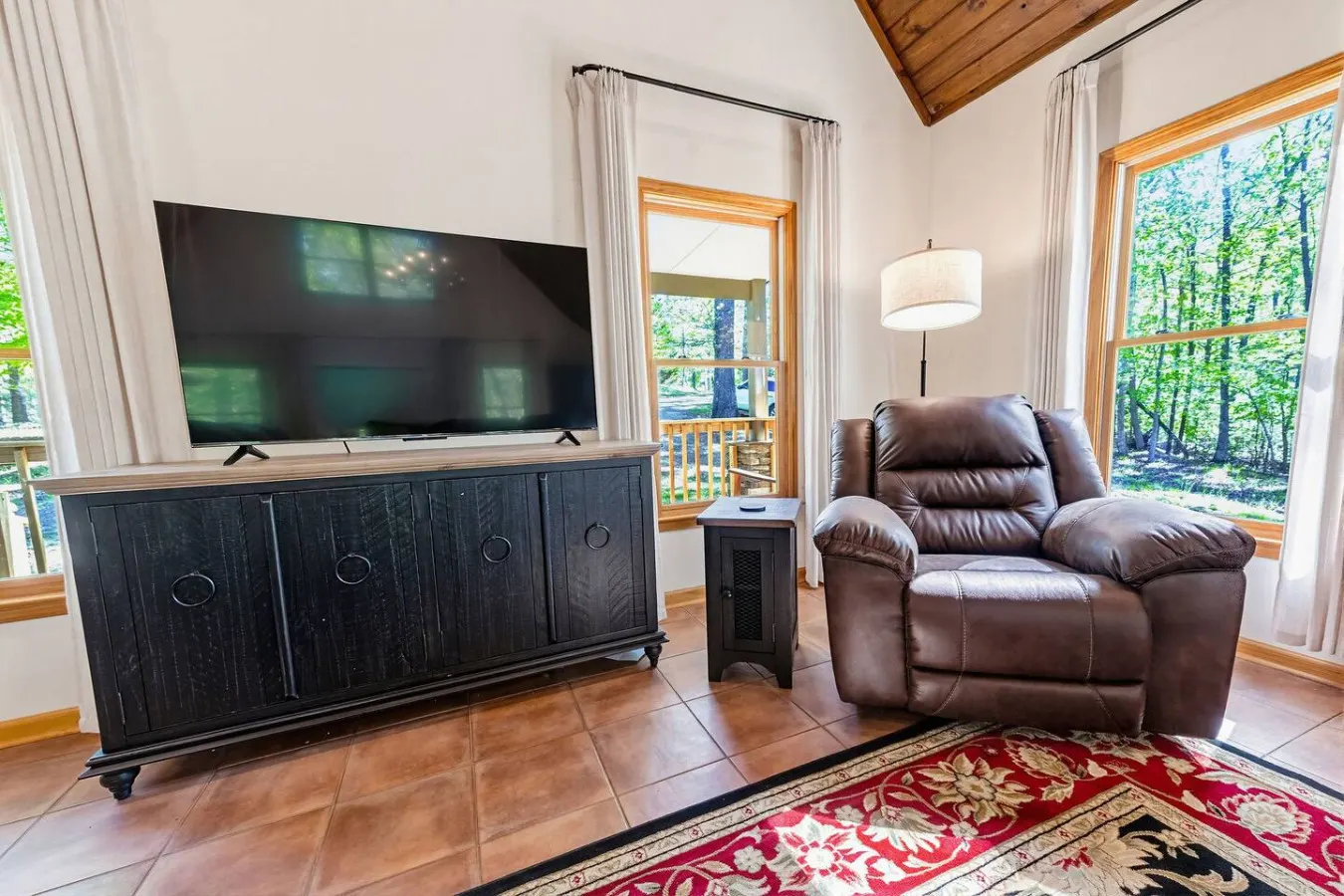 Charming Waterfront Retreat. deep-water dock 17