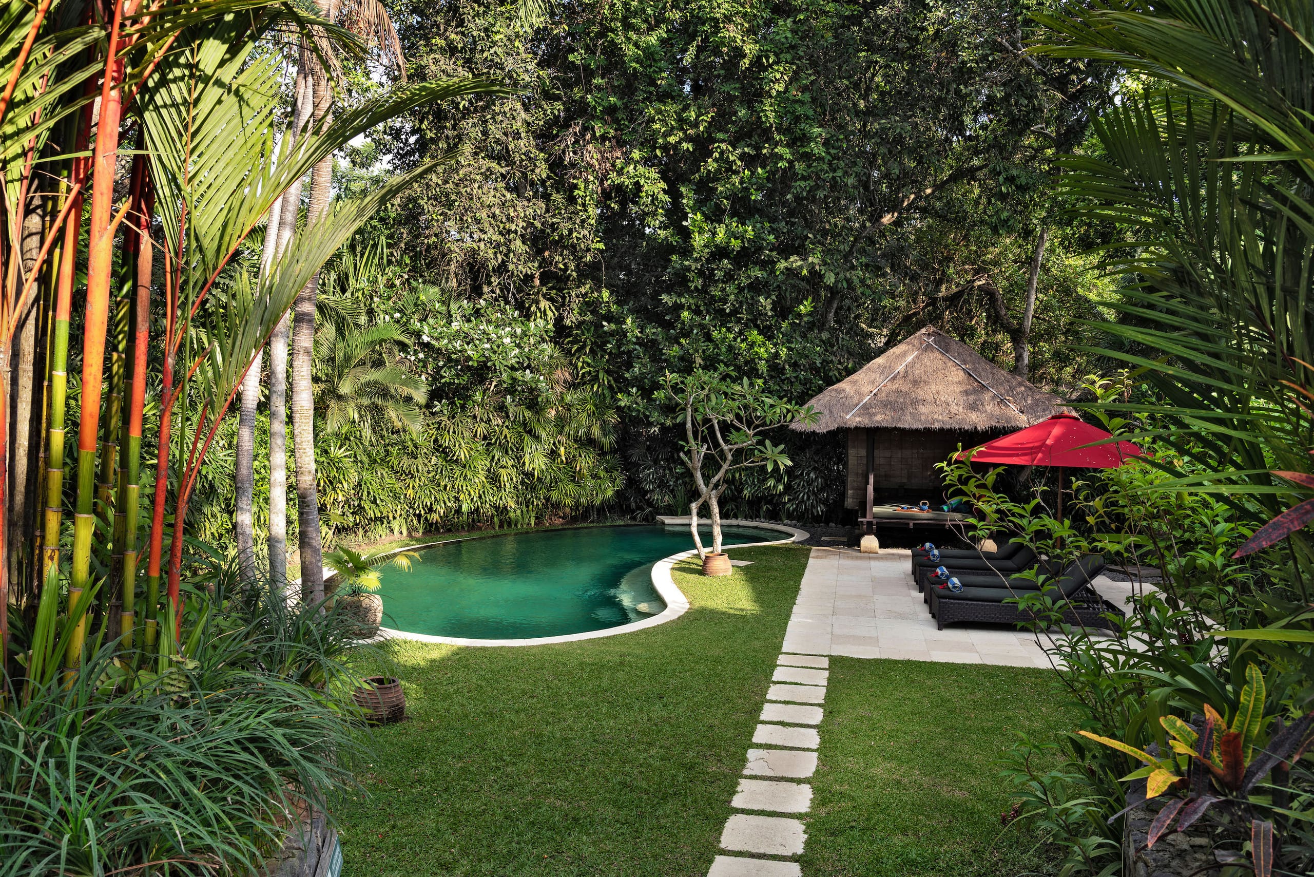 3-Bedroom Villa Pangi Gita: Pool, Garden Pavilions — photo 4