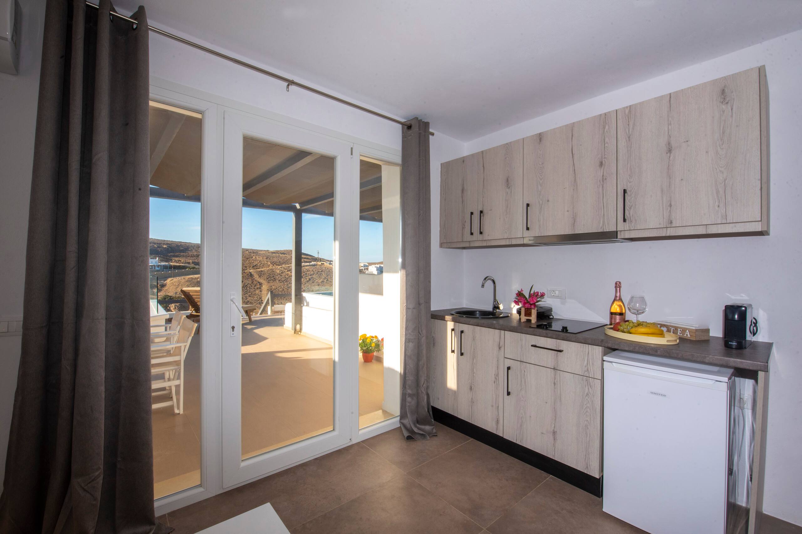 Myrsini's Luxury Suites Merchia Aris- 10