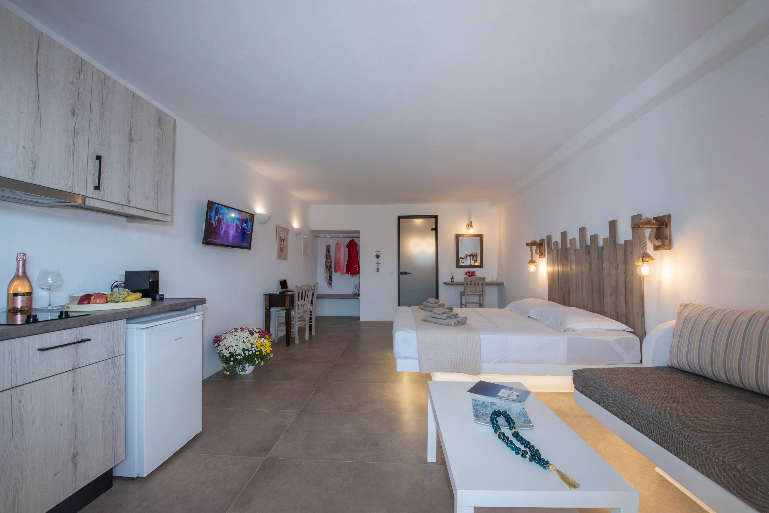 Myrsini's Luxury Suites Merchia Aris- 13