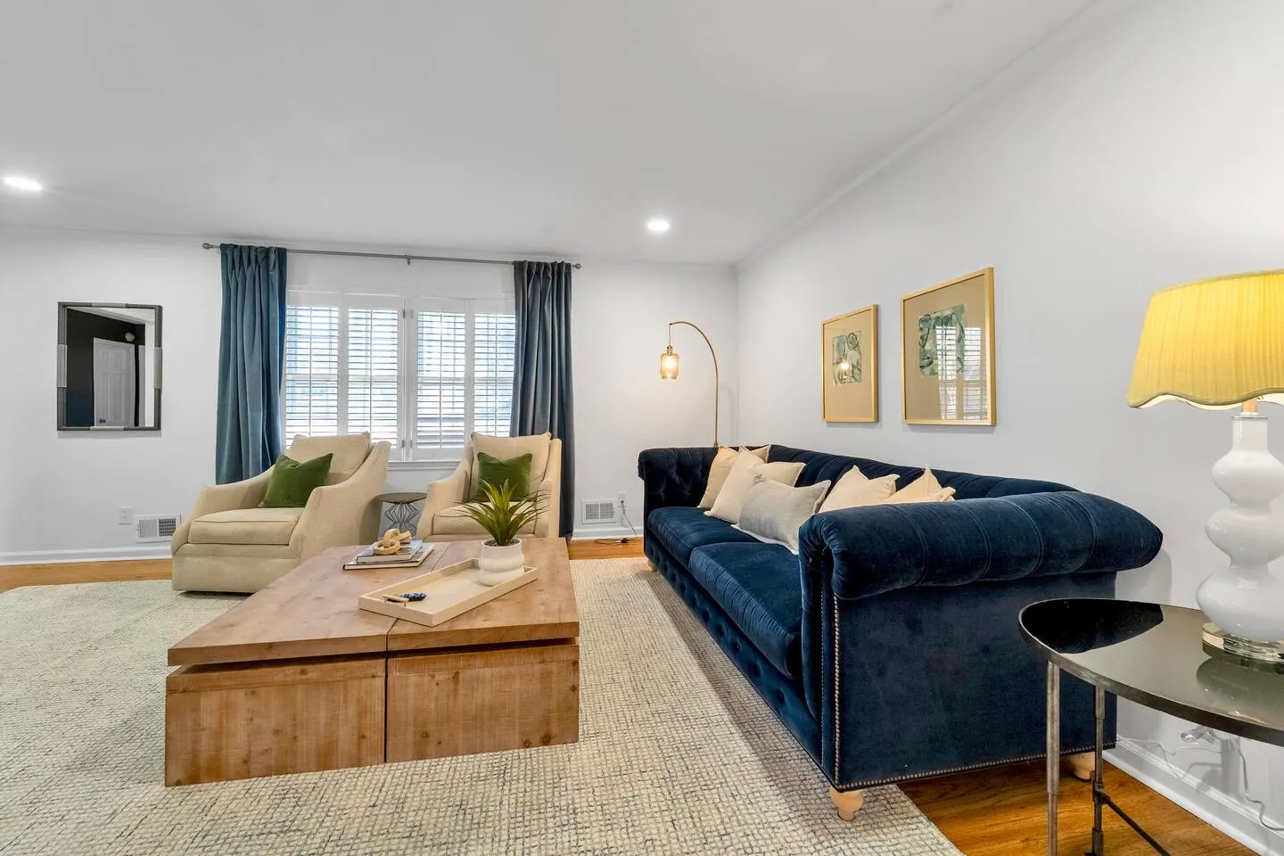 5 Bedrooms 4 Bathrooms Up to 8 Bed Option 9