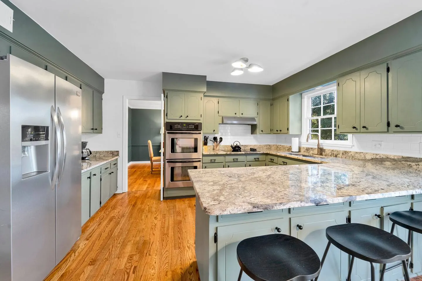 5 Bedrooms 4 Bathrooms Up to 8 Bed Option 11