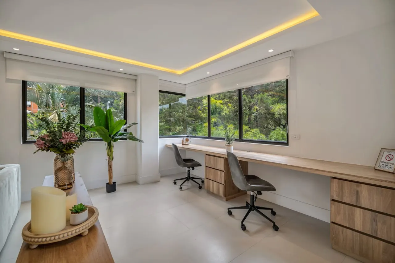 * Peaceful Heaven: 2.5 Bath+2 Bed 13