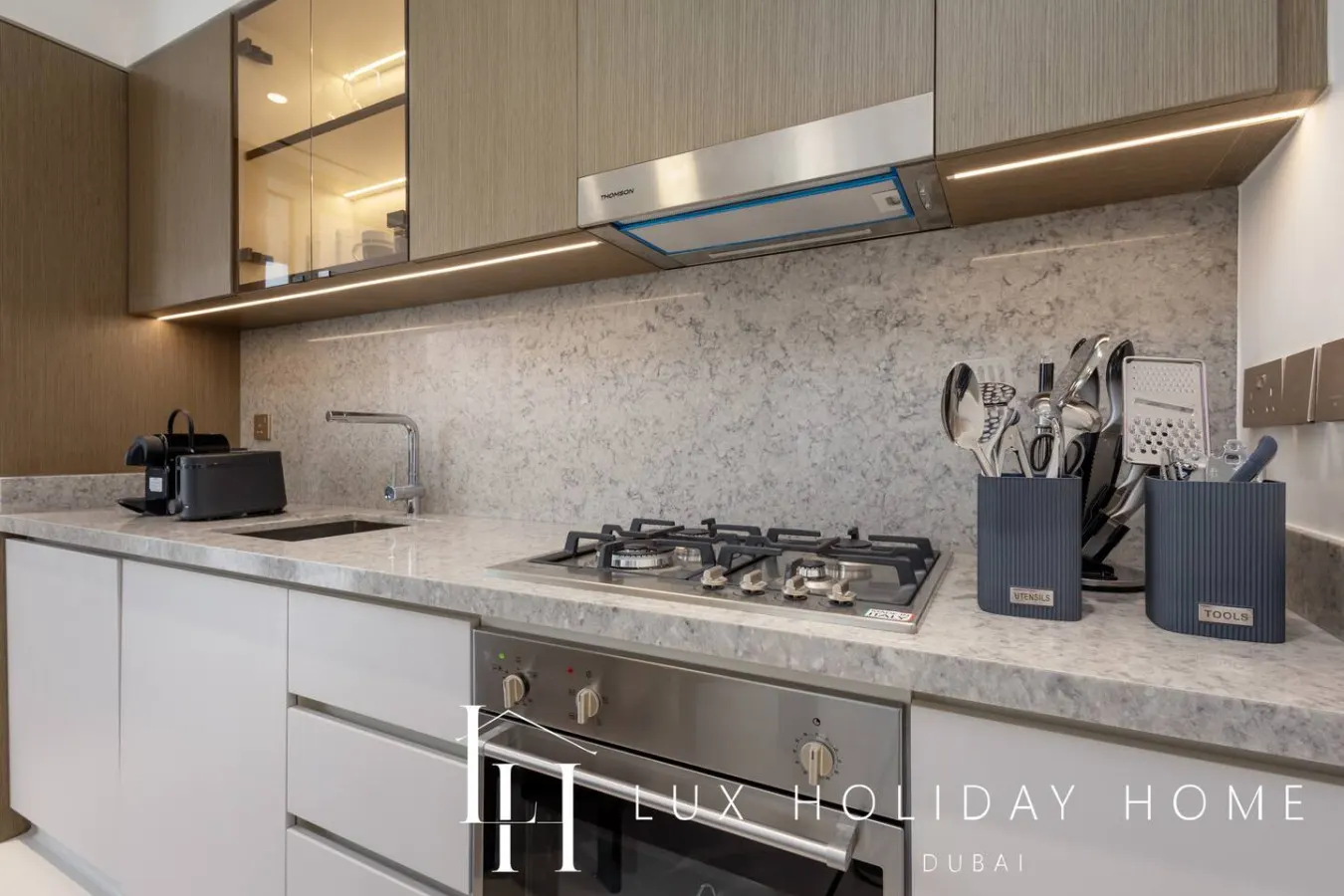 LUX The Grand Bleu Suite 2 17