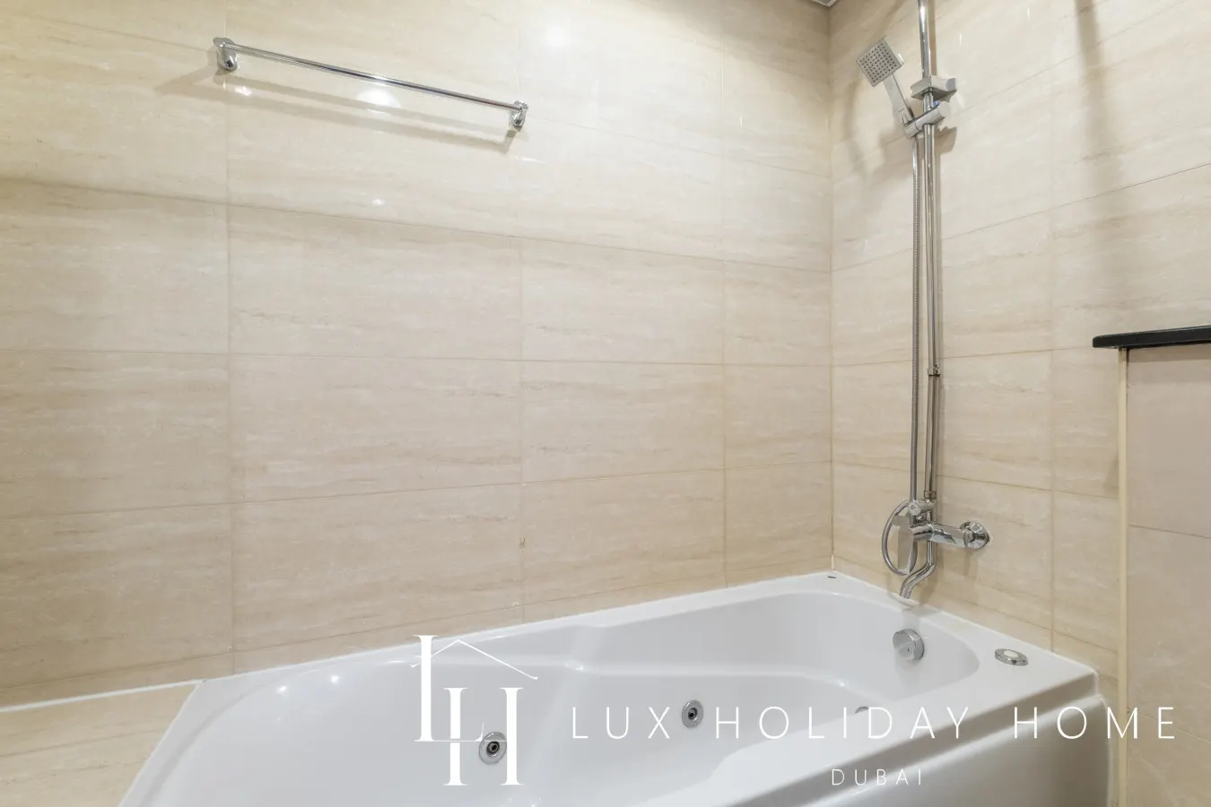 LUX The Sky View Suite Dubai Marina 19