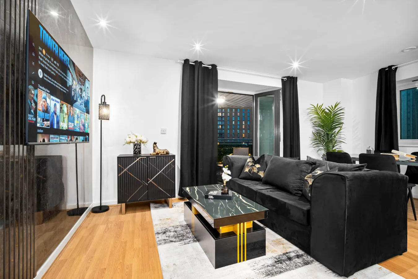 Stylish Two Bed Apartment - City Centre - Parking - Balcony 13