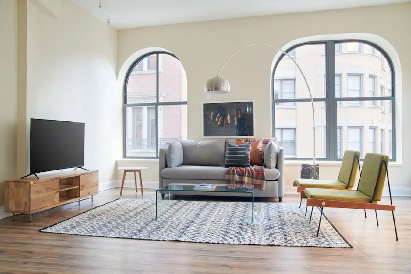 FIDI Boston Spacious 2BR Keyless Entry 1