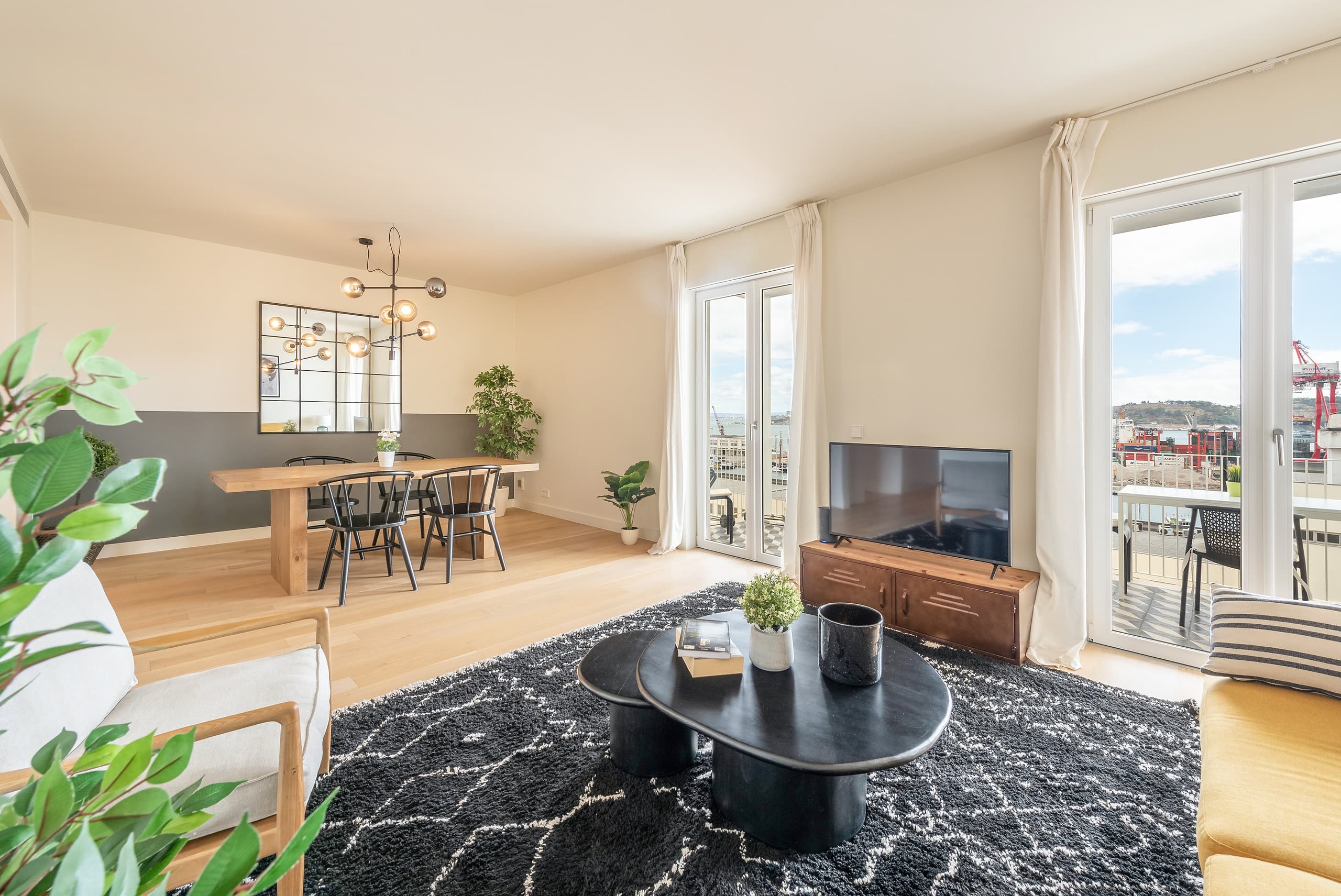 Premium Apartment River View 1