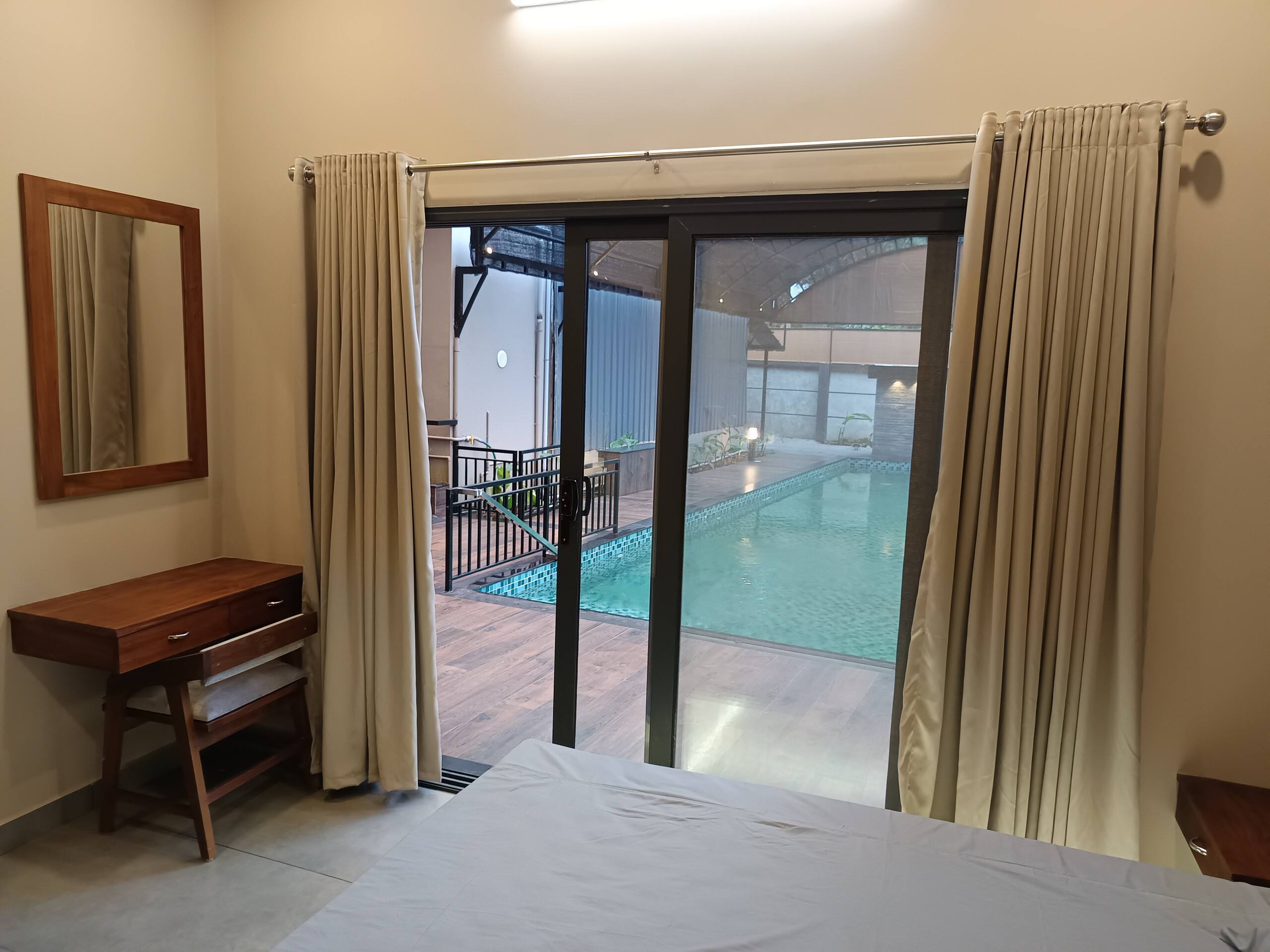 The Pool Lounge Premium Homestay Kochi, Aluva 7