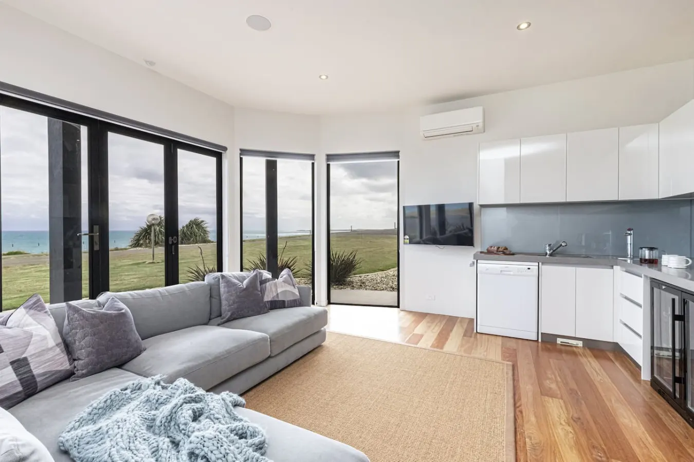 'house by the sea' Warrnambool 20