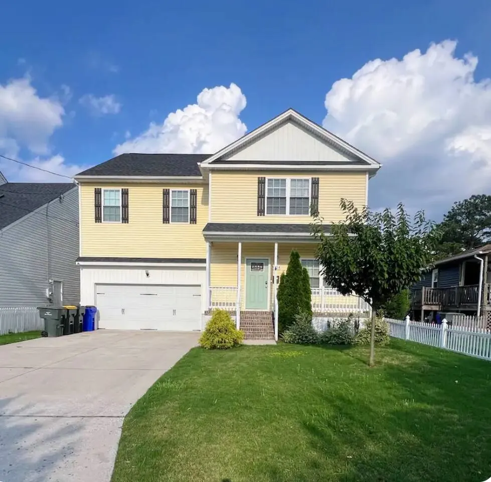 Norfolk 3BR Home Walk To Ocean View Beach 6