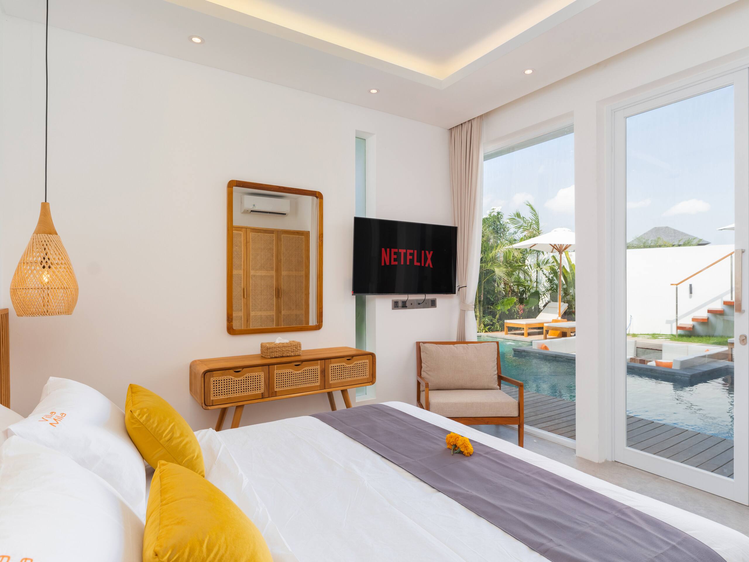 Lux 500m² 5BR Villa, 400m to FINNS & Canggu Beach — photo 5