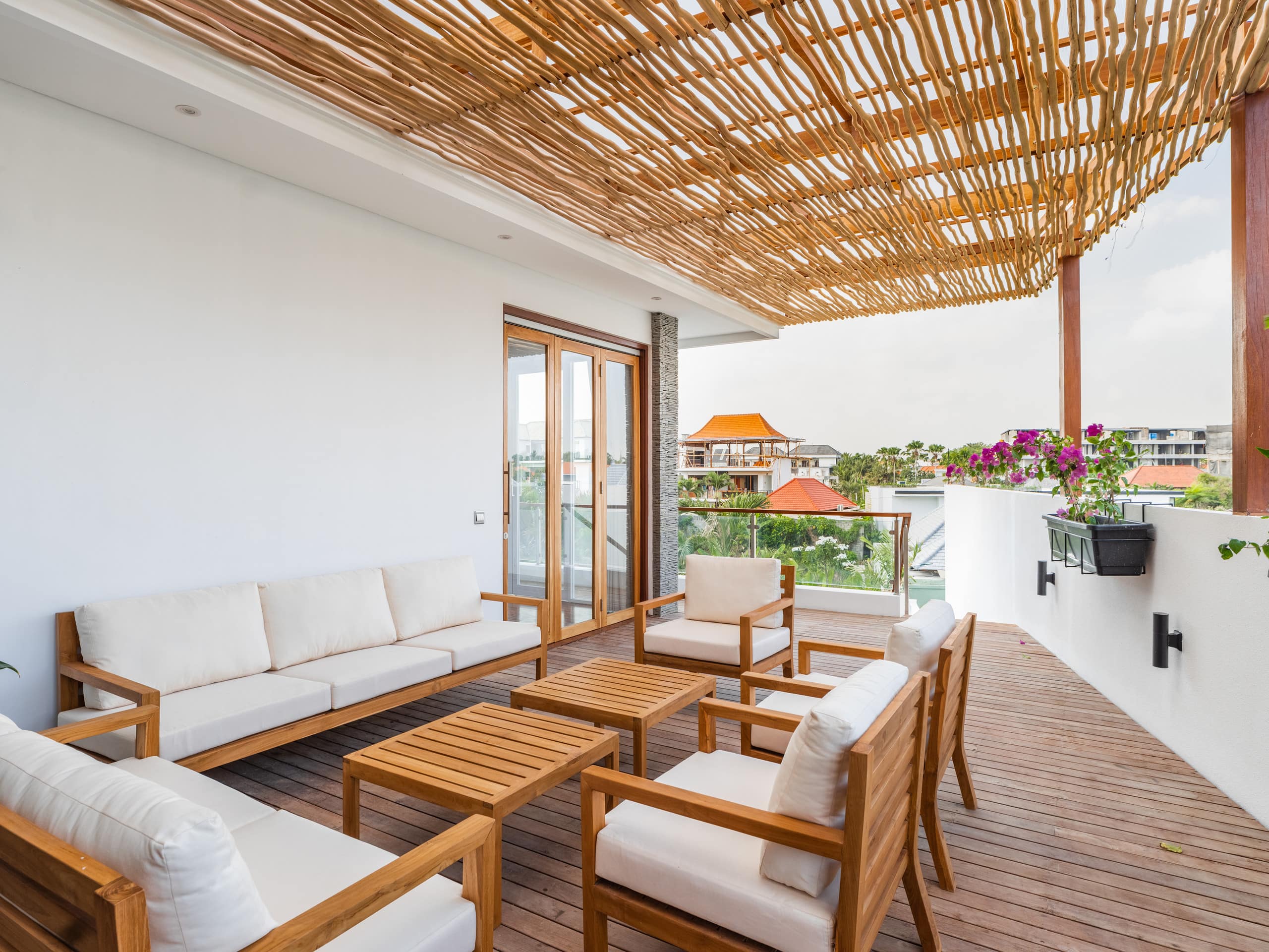 Lux 500m² 5BR Villa, 400m to FINNS & Canggu Beach 8