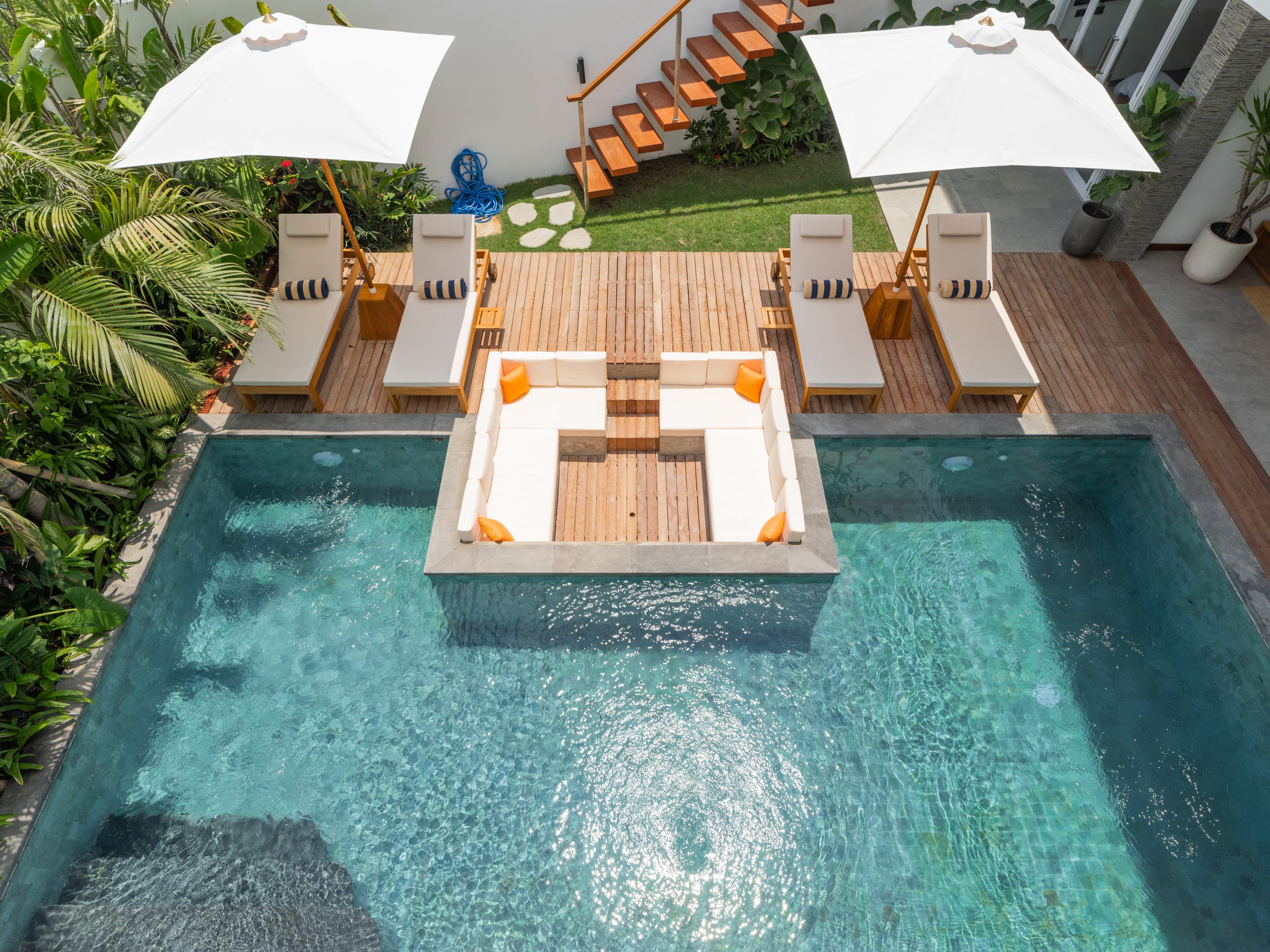 Lux 500m² 5BR Villa, 400m to FINNS & Canggu Beach 7