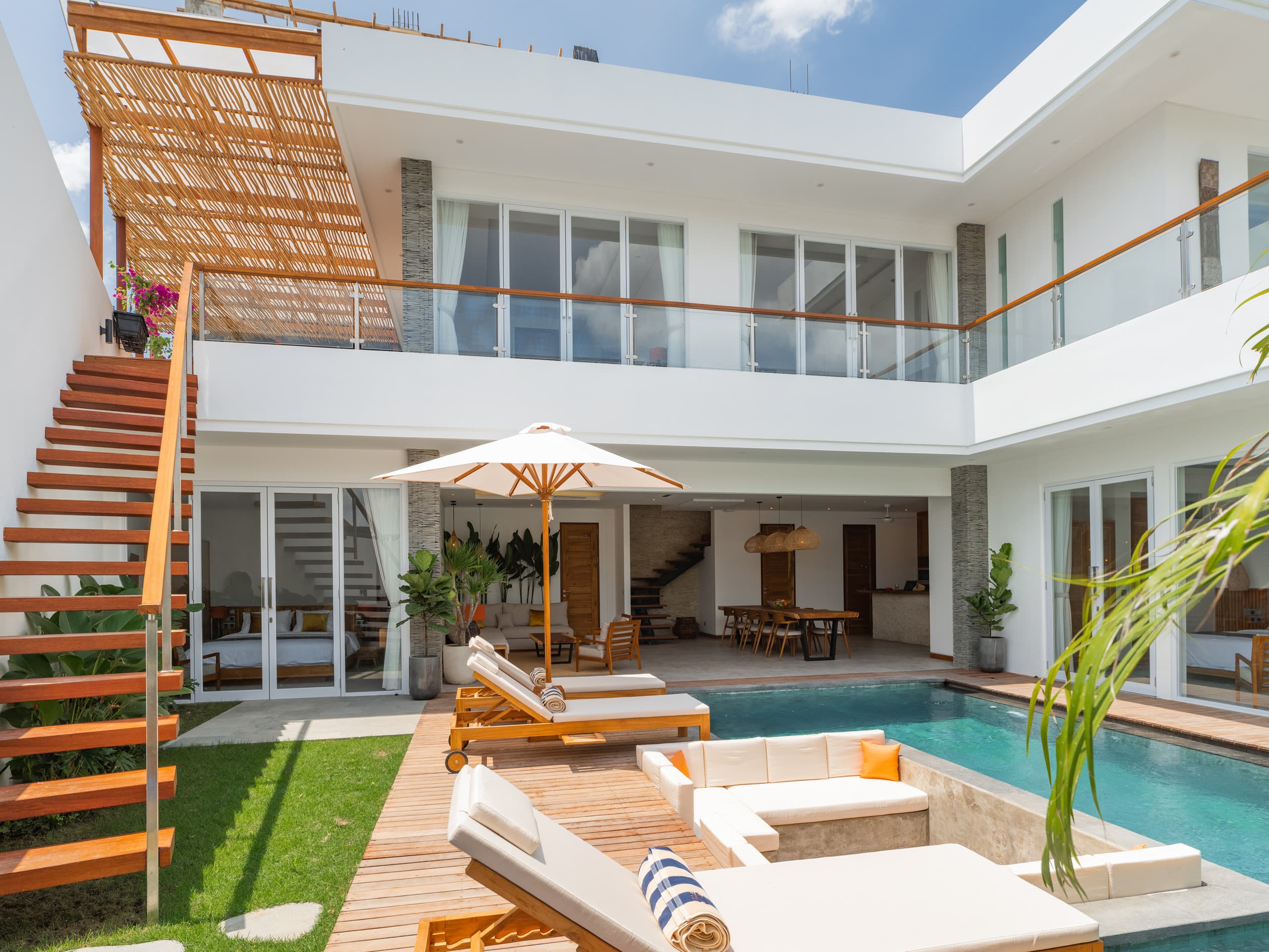 Lux 500m² 5BR Villa, 400m to FINNS & Canggu Beach 17
