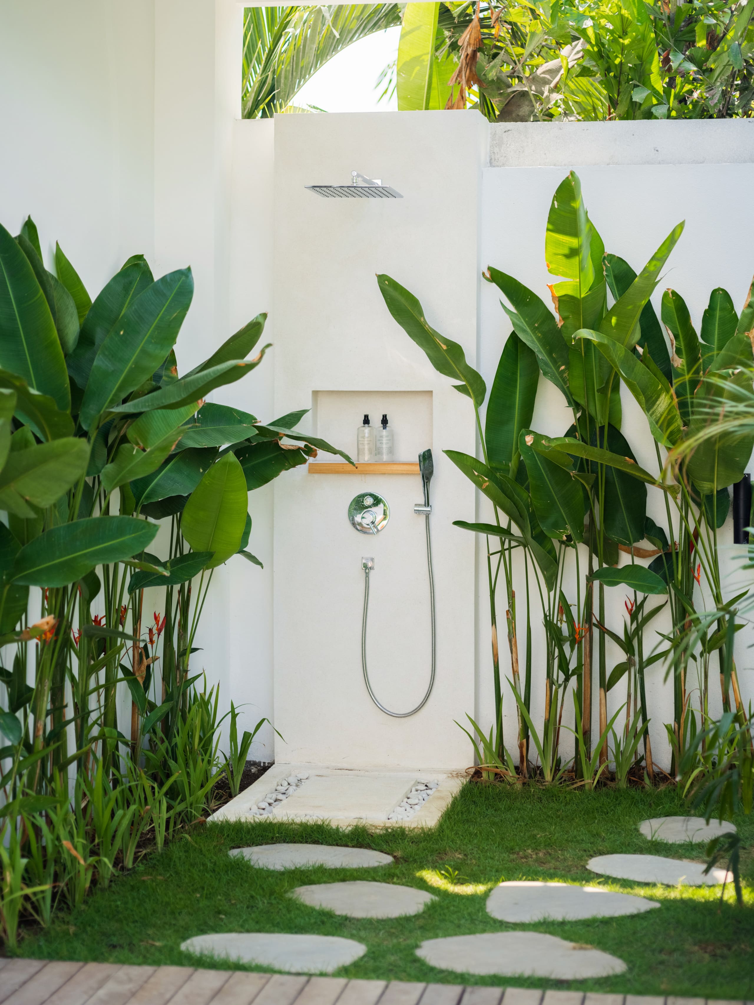 Lux 500m² 5BR Villa, 400m to FINNS & Canggu Beach 23