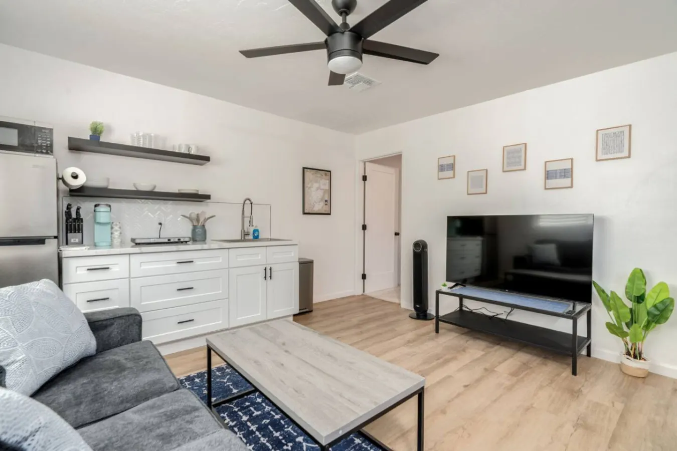 1Bed Private Guesthouse by UofA and Med Centers