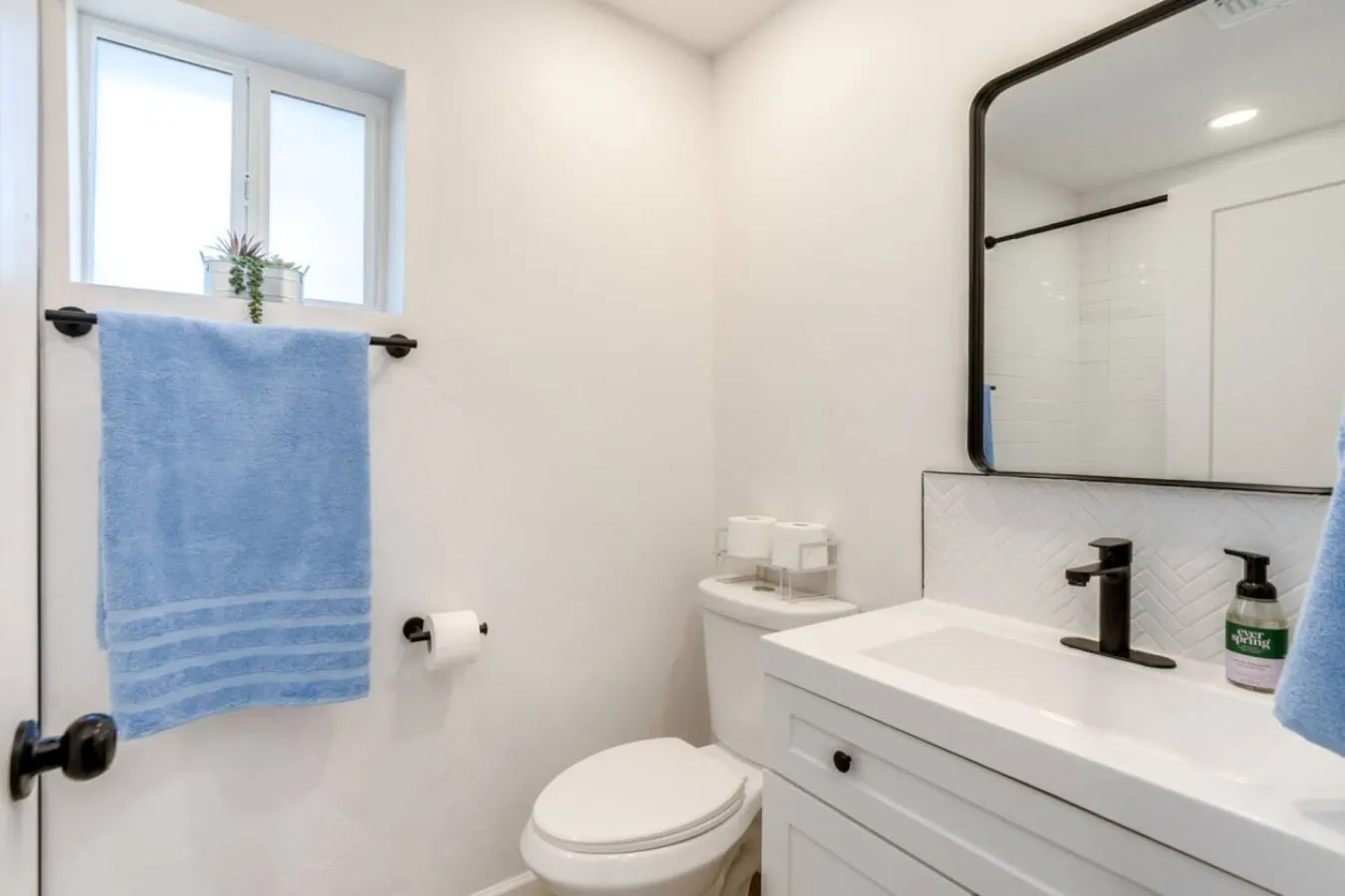 1Bed Private Guesthouse by UofA and Med Centers 13