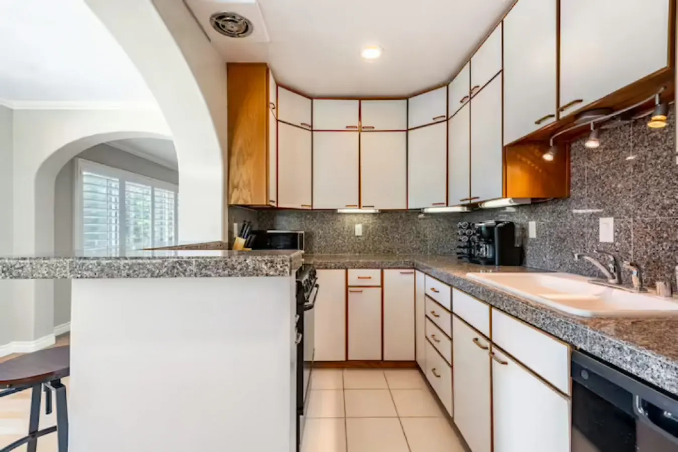 Encinitas Gem - Walk to Downtown & Beaches, Hot Tub 19