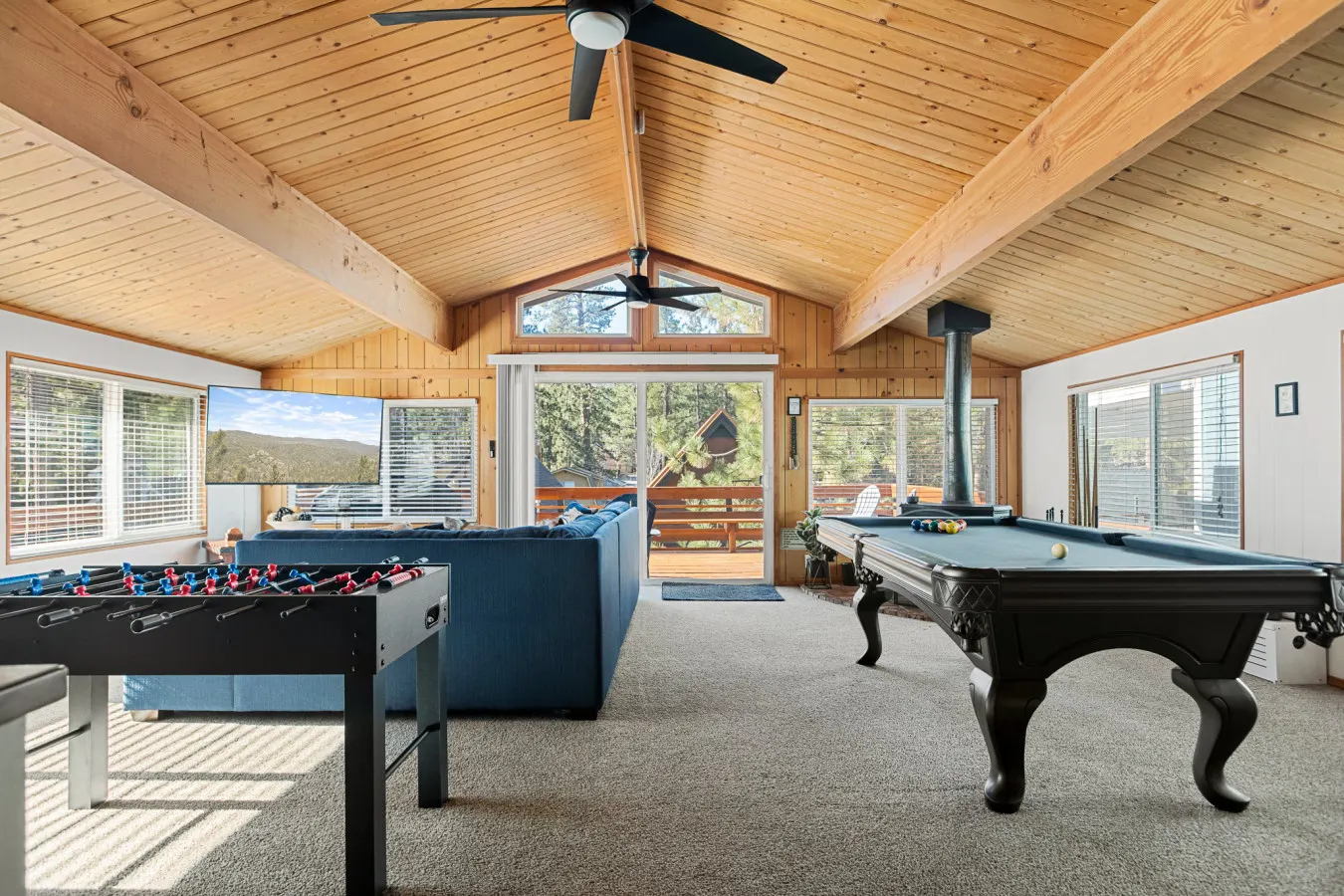 Wild Heart Cabin - Pool Table, Hot Tub, EV Charger 1