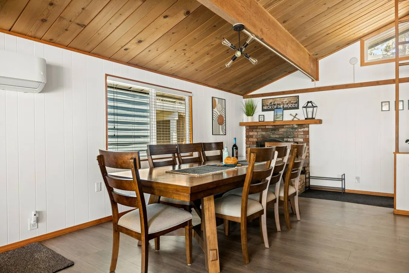 Wild Heart Cabin - Pool Table, Hot Tub, EV Charger 9