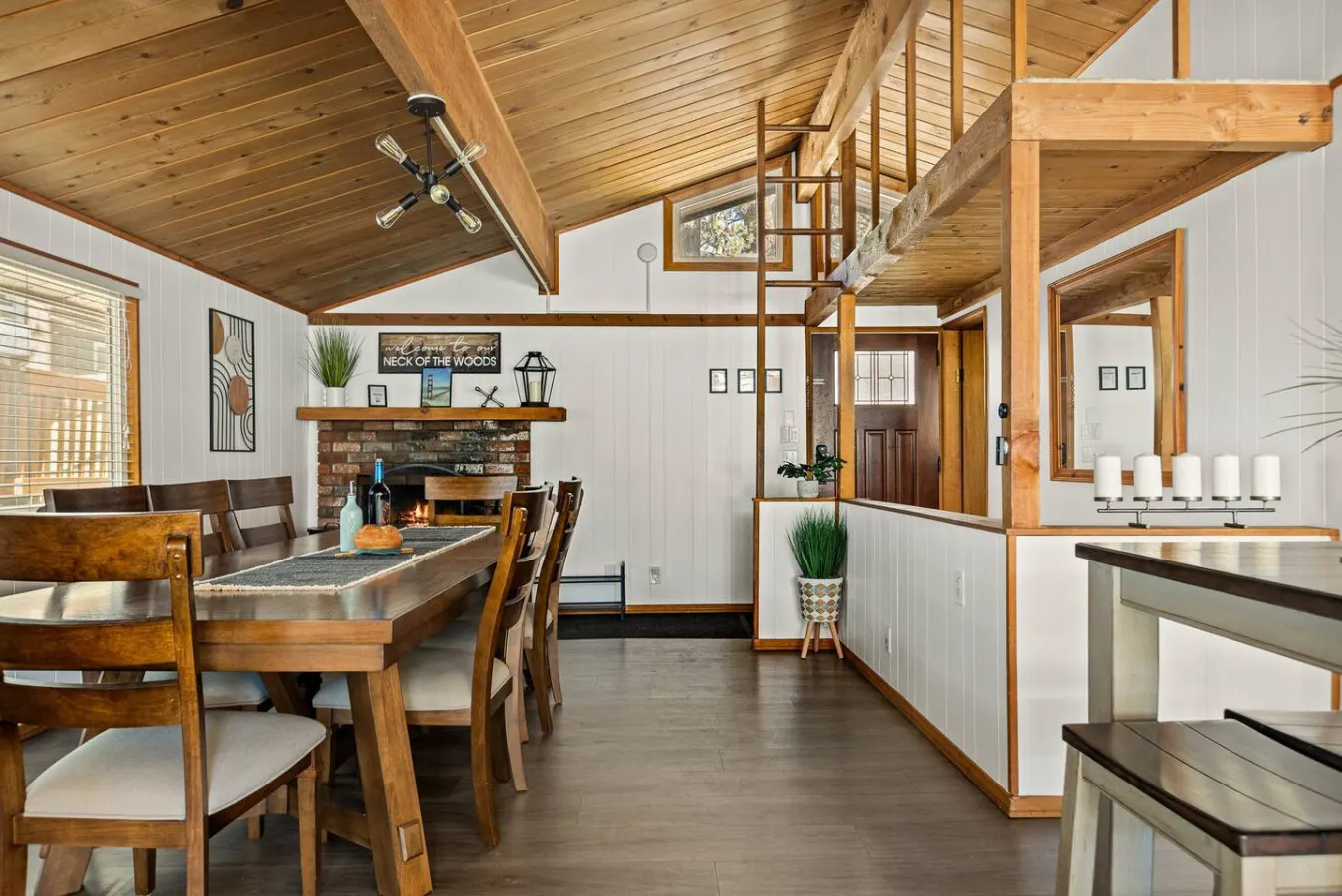 Wild Heart Cabin - Pool Table, Hot Tub, EV Charger 10