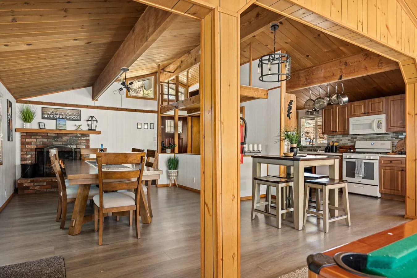 Wild Heart Cabin - Pool Table, Hot Tub, EV Charger 11