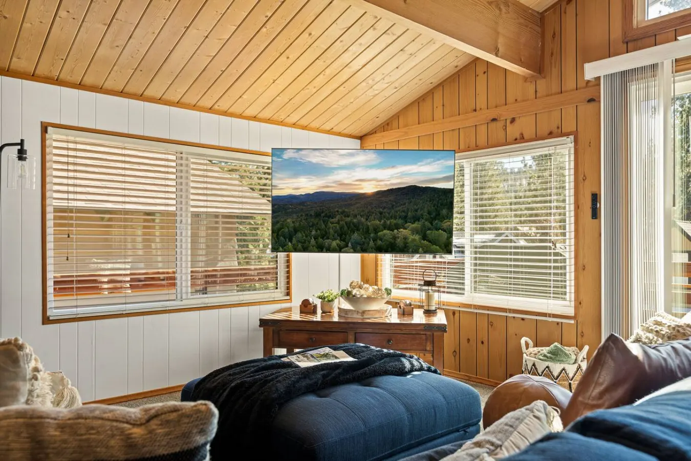 Wild Heart Cabin - Pool Table, Hot Tub, EV Charger 14
