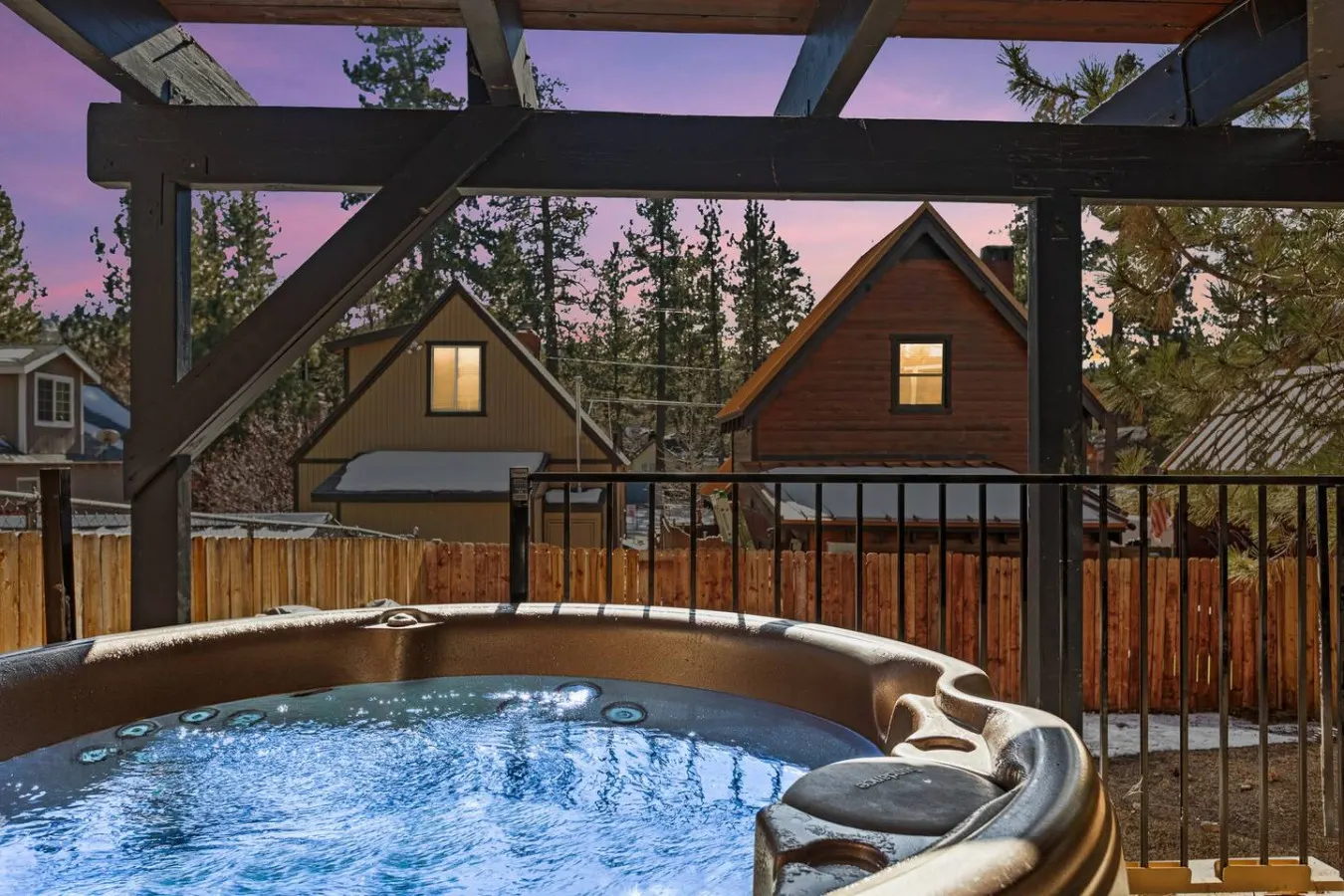 Wild Heart Cabin - Pool Table, Hot Tub, EV Charger 5