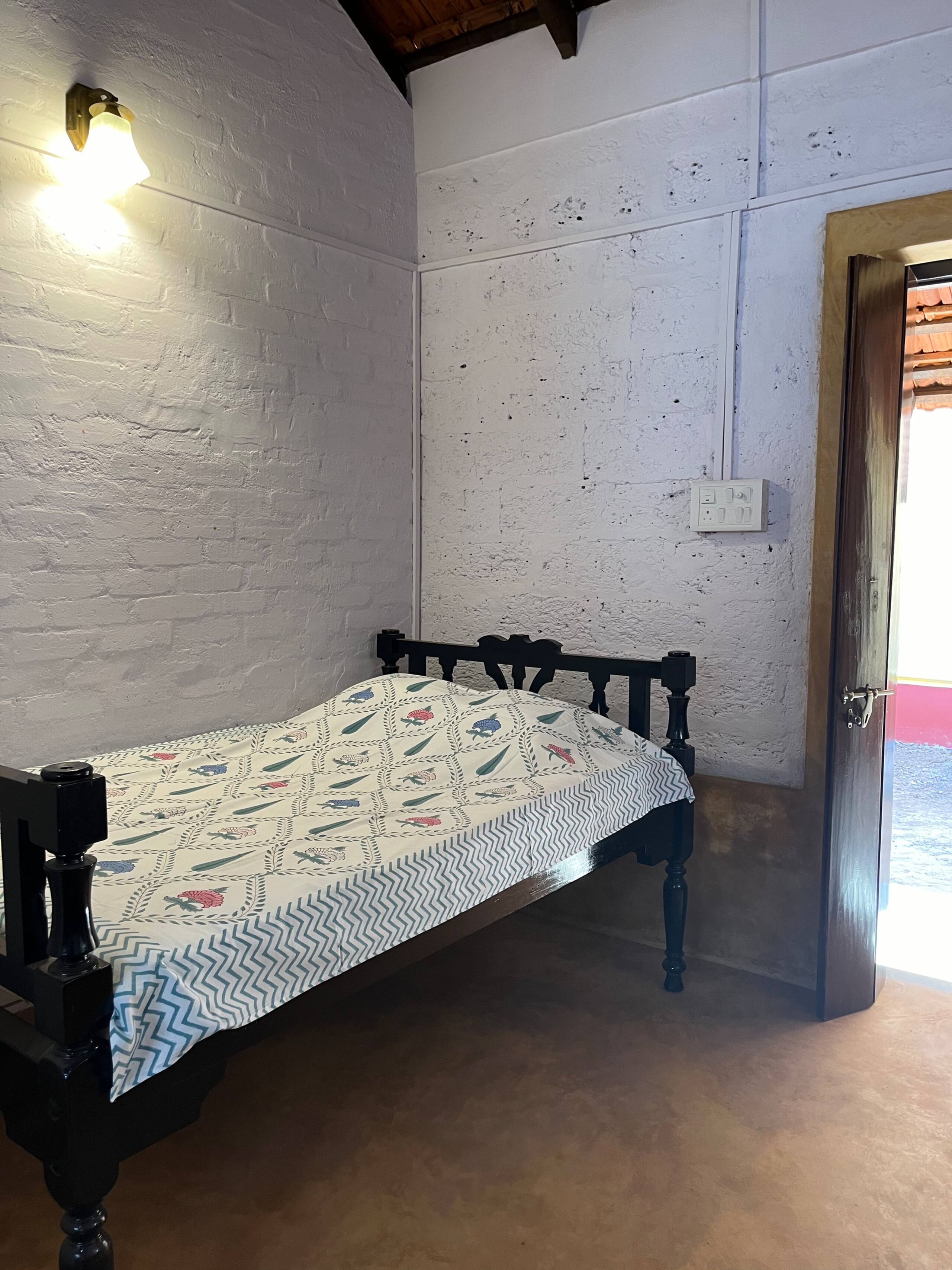 2BHK Heritage Goan Villa in Parra • Pet-friendly 12