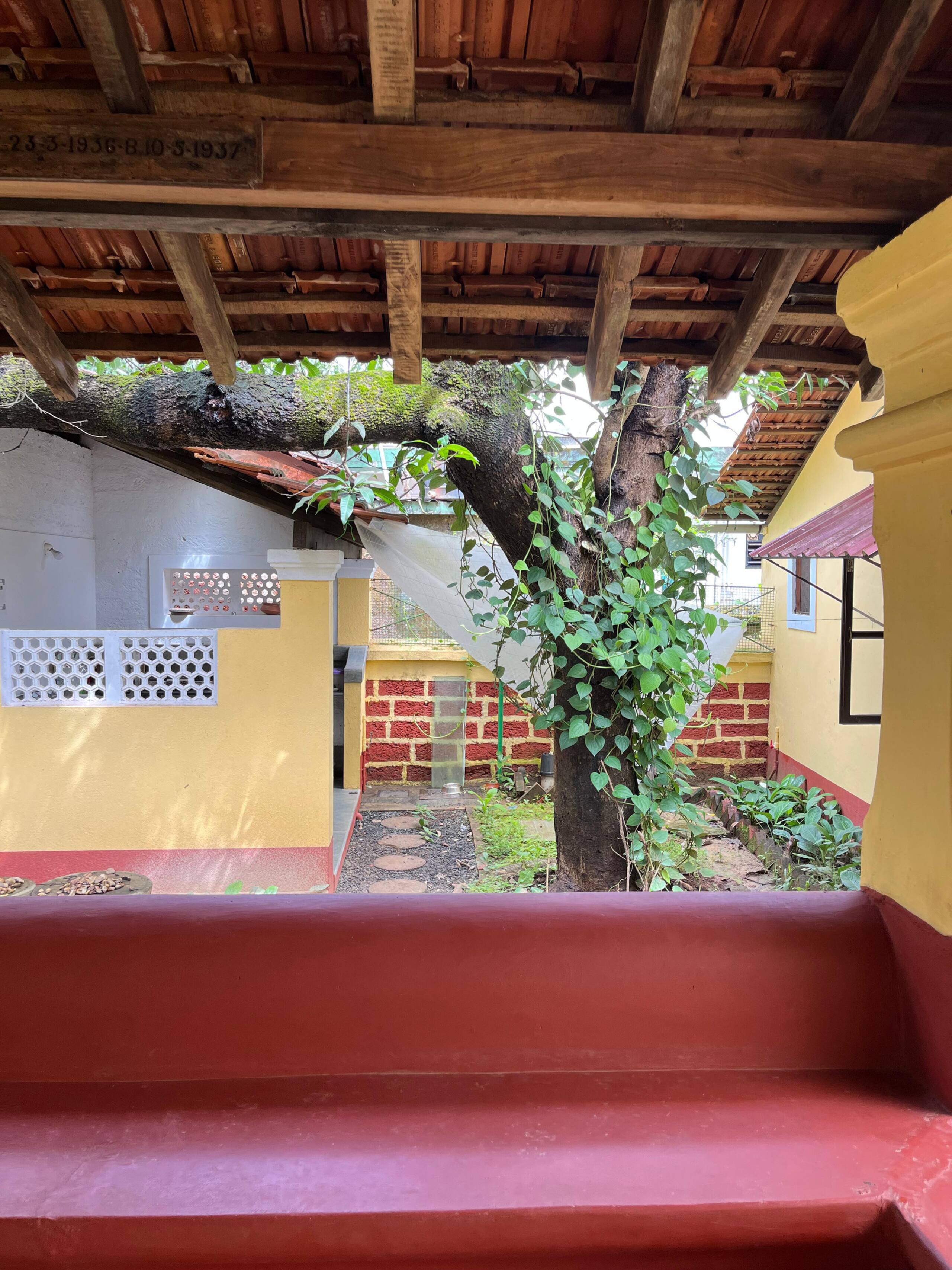 2BHK Heritage Goan Villa in Parra • Pet-friendly 28