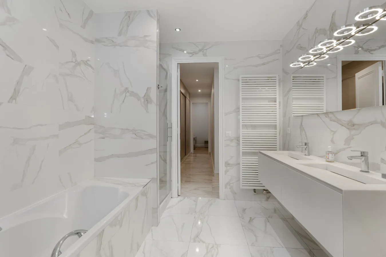 Luxury 5 Bed Residence - Opposite Arc de Triomphe 17
