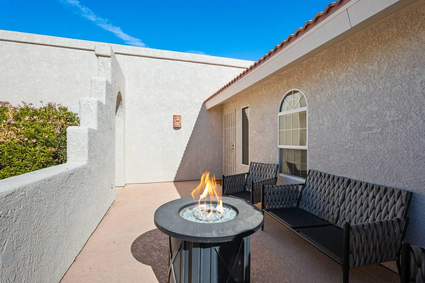 3 Bd Block from Golf Course Boat Parking 4