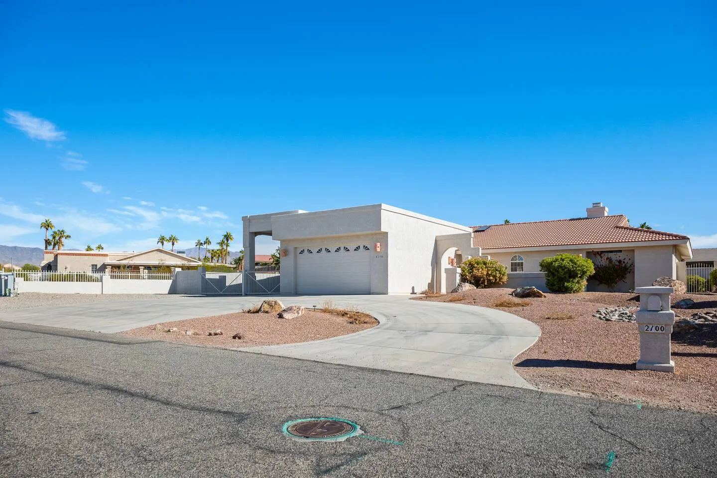3 Bd Block from Golf Course Boat Parking 5