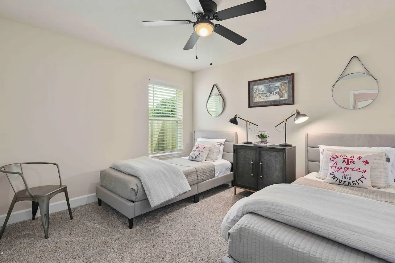Ol' Army Escape - Modern 4BR/3BA Home 11