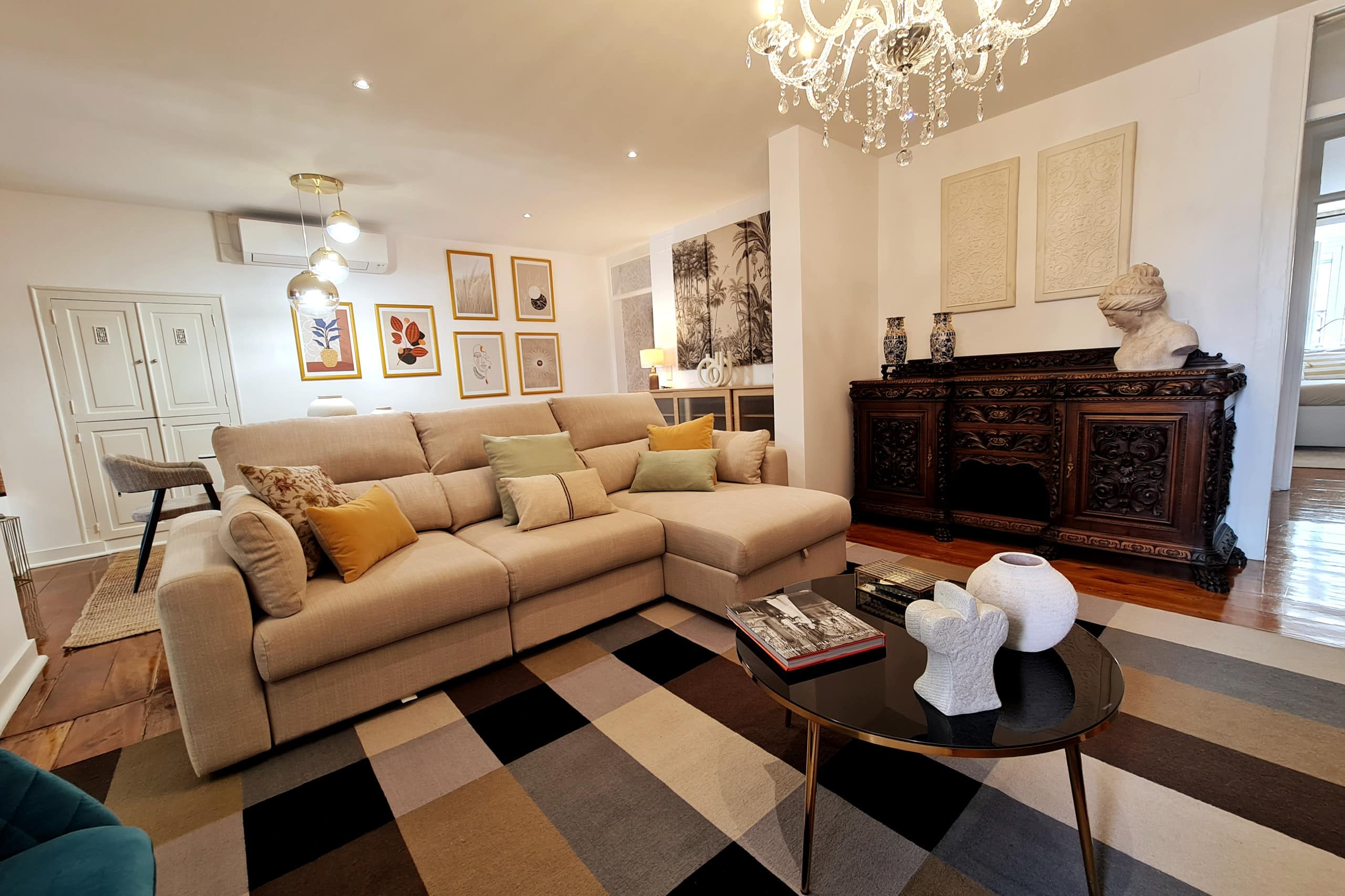 Lisbon4Real: Deluxe 2BR+1 in Principe Real 13