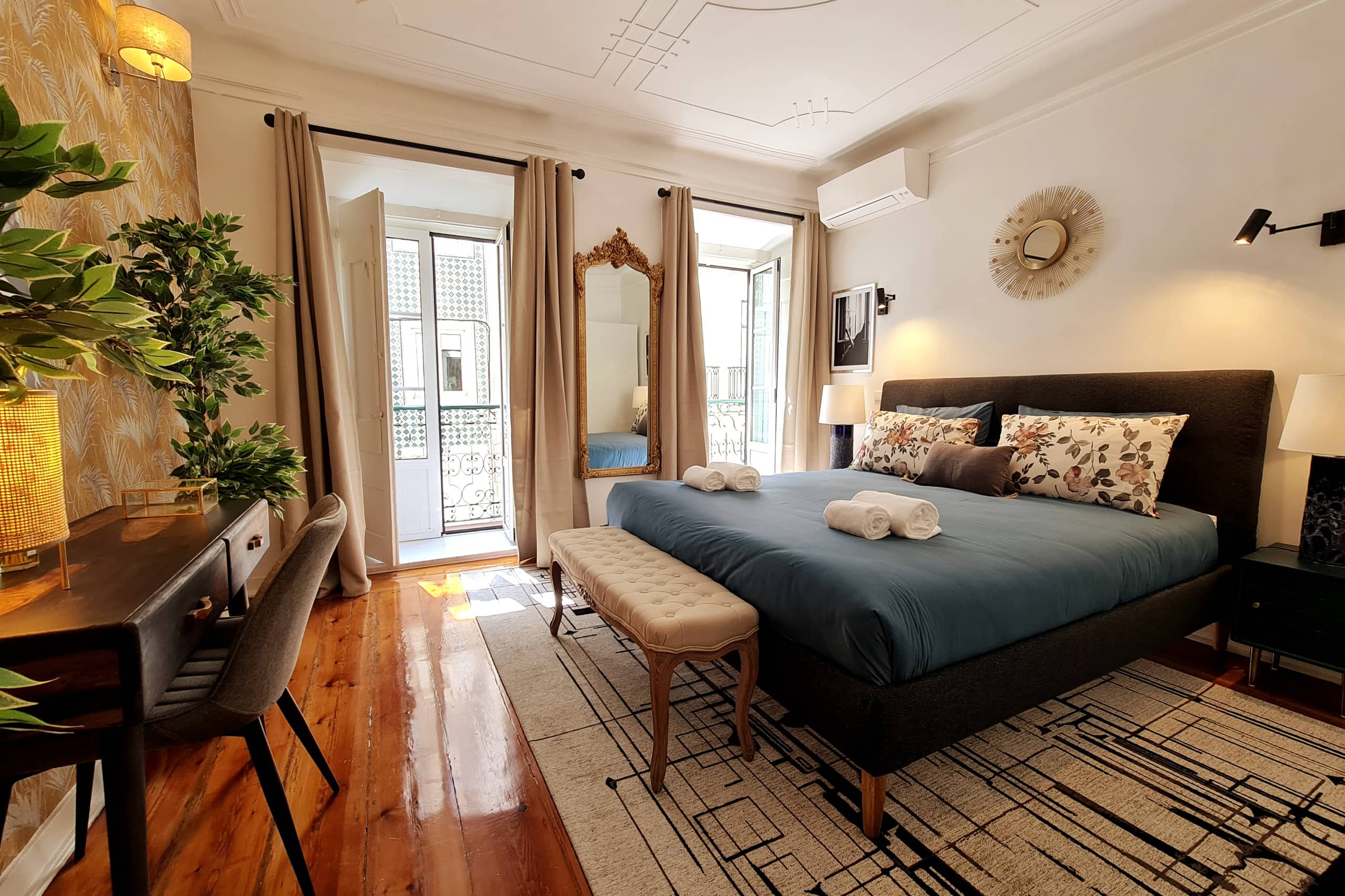 Lisbon4Real: Deluxe 2BR+1 in Principe Real 1