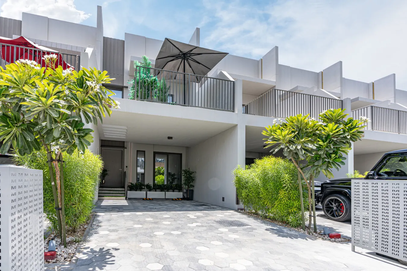 Lovely Duplex Townhouse minutes from Downtown — photo 2