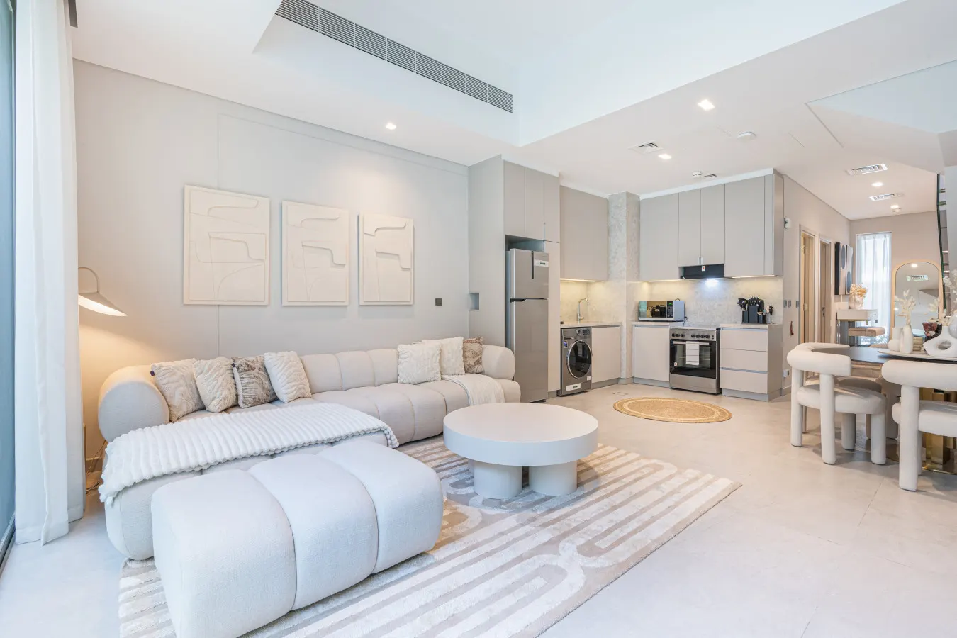 Lovely Duplex Townhouse minutes from Downtown 10