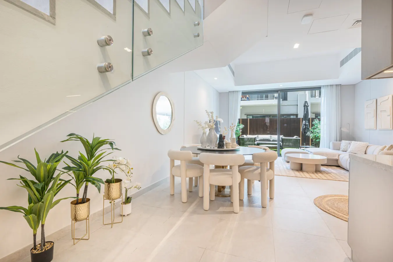 Lovely Duplex Townhouse minutes from Downtown 8