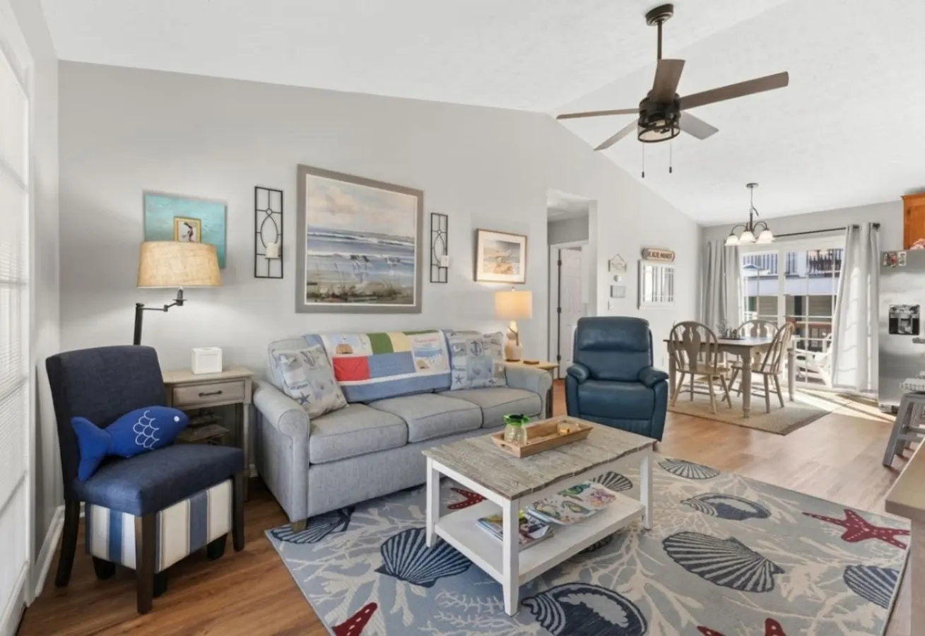 Ever After Escape | Lake View & Covered Patio