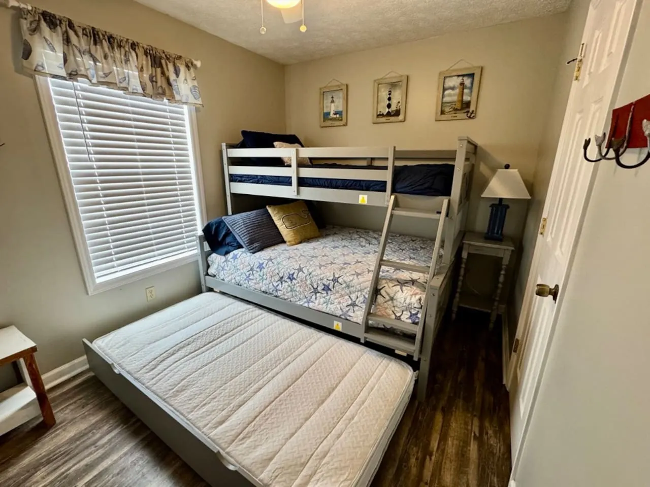 Ever After Escape Lake View & Covered Patio 11