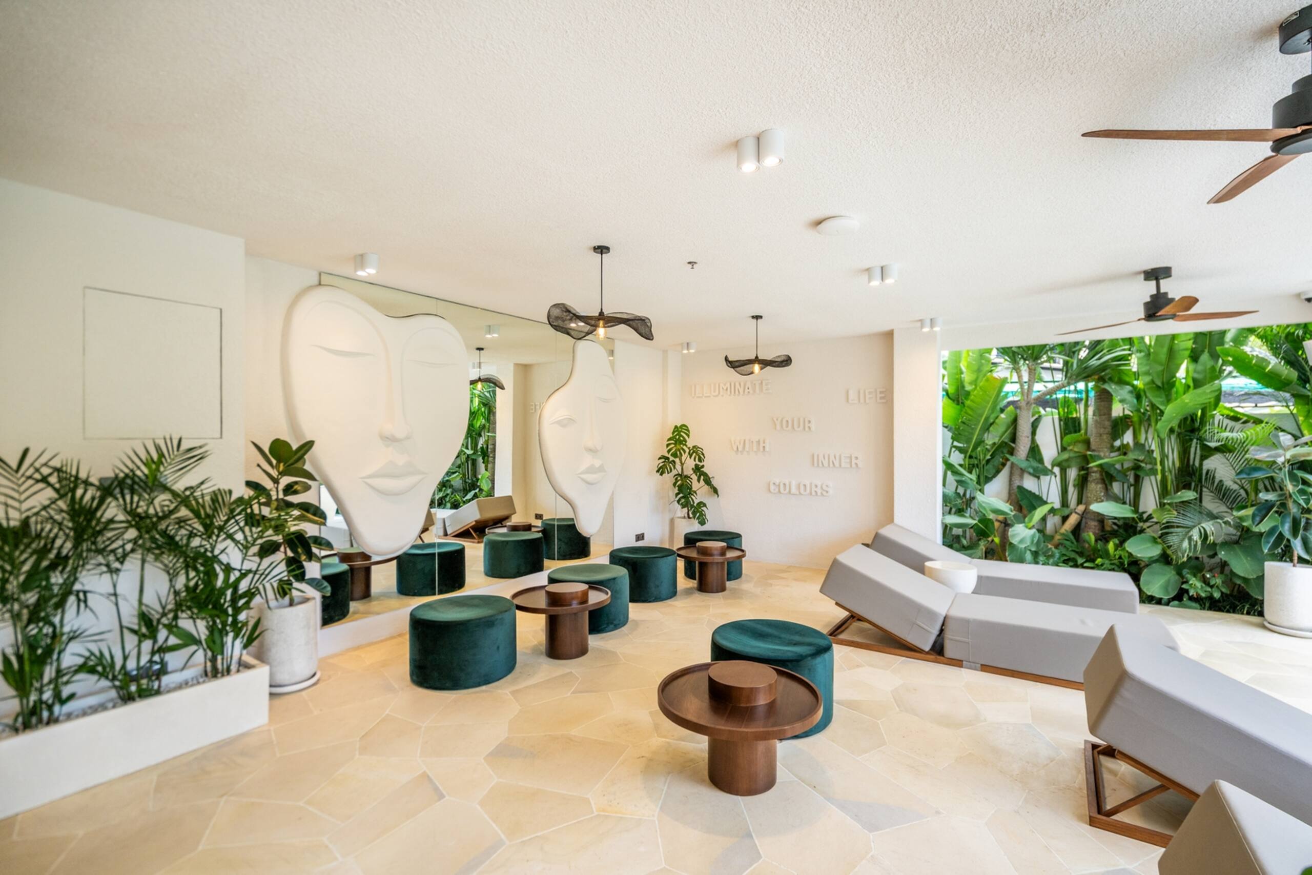 1BR Beachside Suite | Sauna, Rooftop Gym & Pool — photo 5