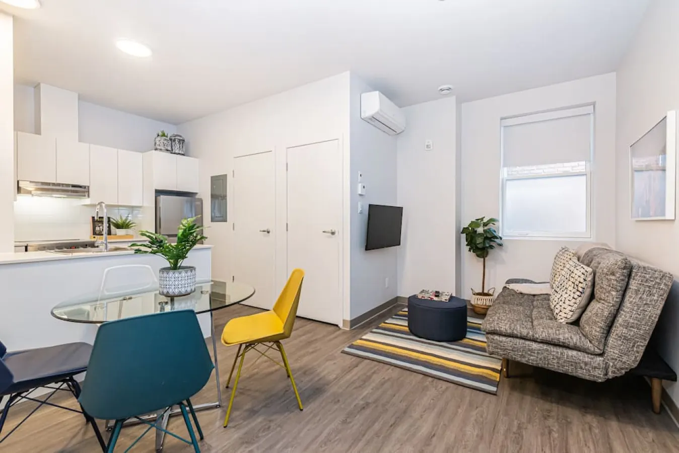Plateau - New Urban and Well Located 1 Bedroom Apartment - Unit 5 1