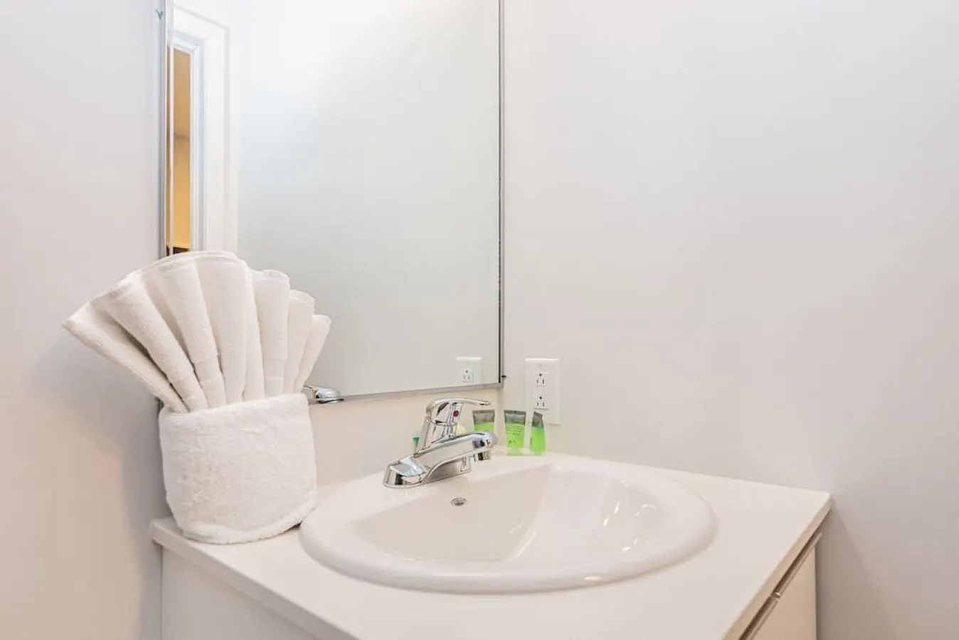 Plateau - New Urban and Well Located 1 Bedroom Apartment - Unit 5 16