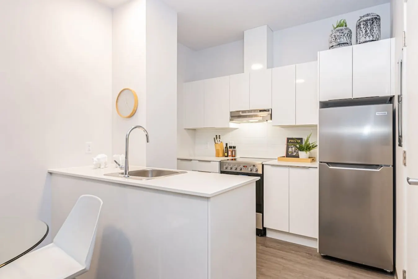 Plateau - New Urban and Well Located 1 Bedroom Apartment - Unit 5 7